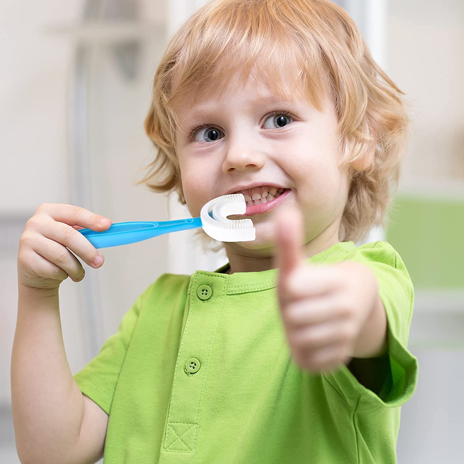 4773 Kids U Shaped Large Tooth Brush used in all kinds of household bathroom places for washing teeth of kids, toddlers and children’s easily and comfortably. 4773 Kids U Shaped Large Tooth Brush used in all kinds of household bathroom places for washing teeth of kids, toddlers and children’s easily and comfortably.